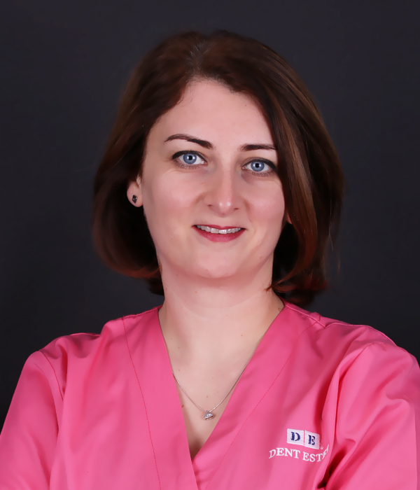 Dr. Laura Șuteu