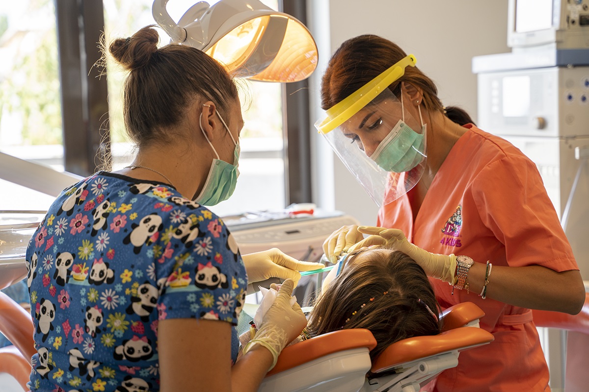 Dental trauma in children: What first aid measures are necessary and how can the tooth be saved?